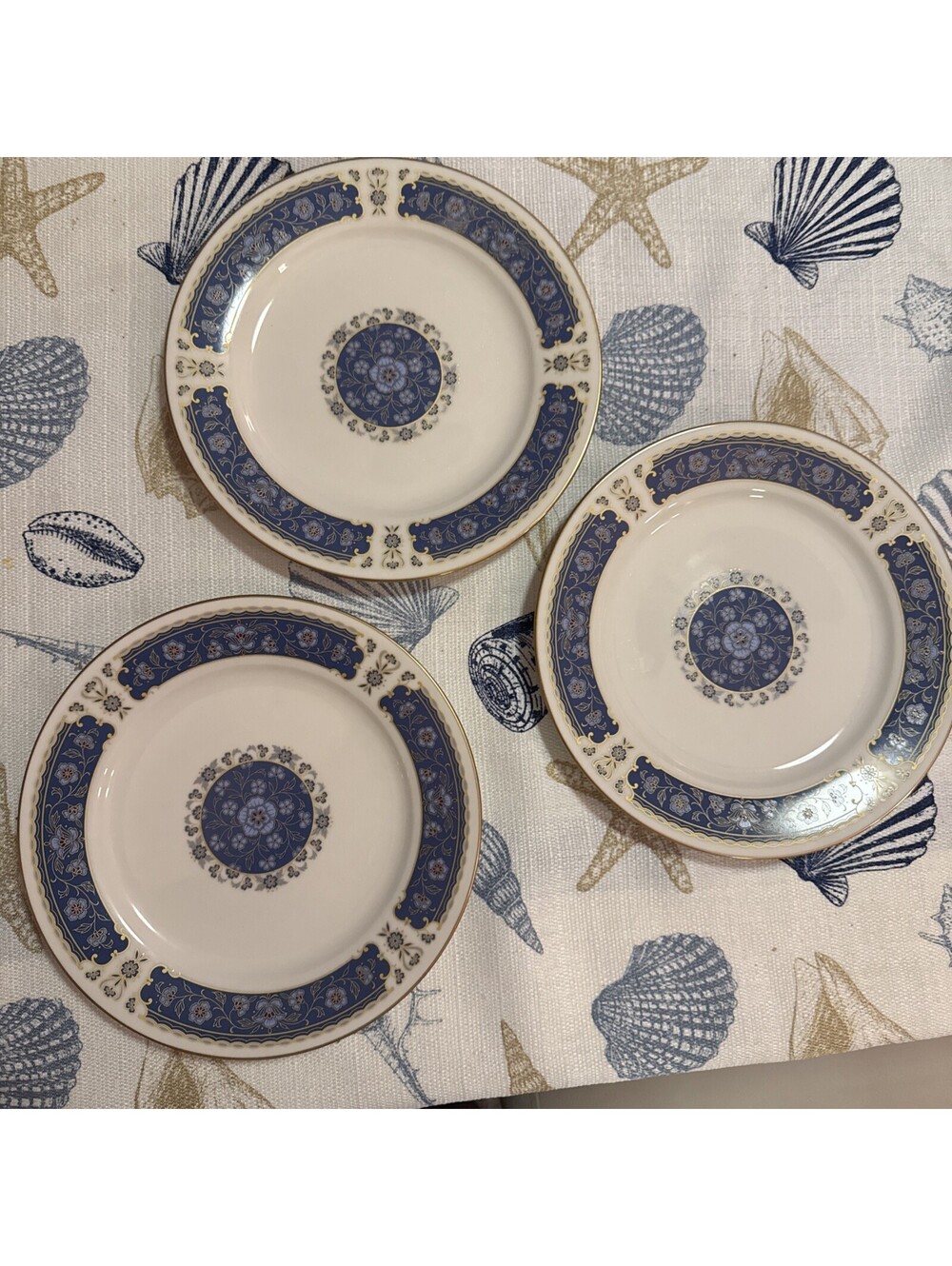 RENAISSANCE by CARICO 3 Dinner Plates  10.5" BLUE Floral with Gold Trim JAPAN